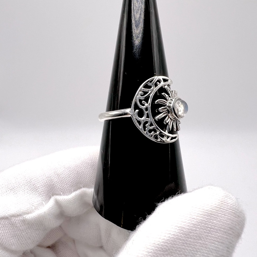 Genuine Rainbow Moonstone .825 Sterling Silver Filigree Crescent Moon & Sun Ring - Picture 4 of 17